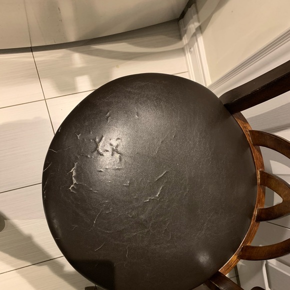 Two pier one chairs - Picture 4 of 5